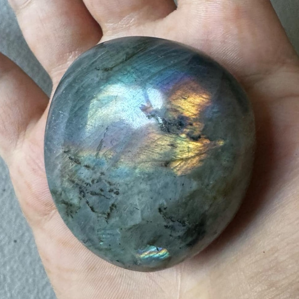 Labradorite Palm Stone - Lg 🌈